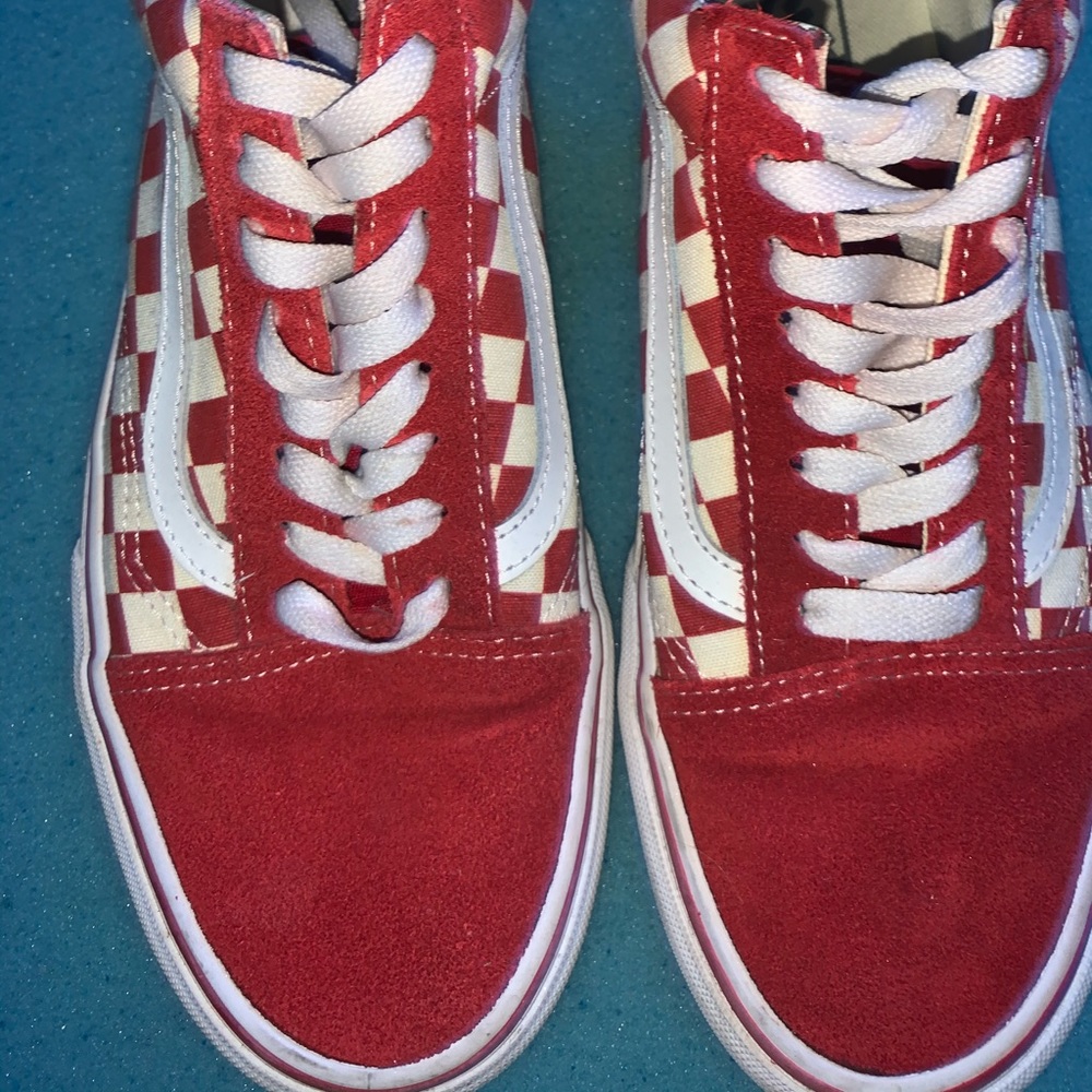 Red check checkered vans off the wall mid top